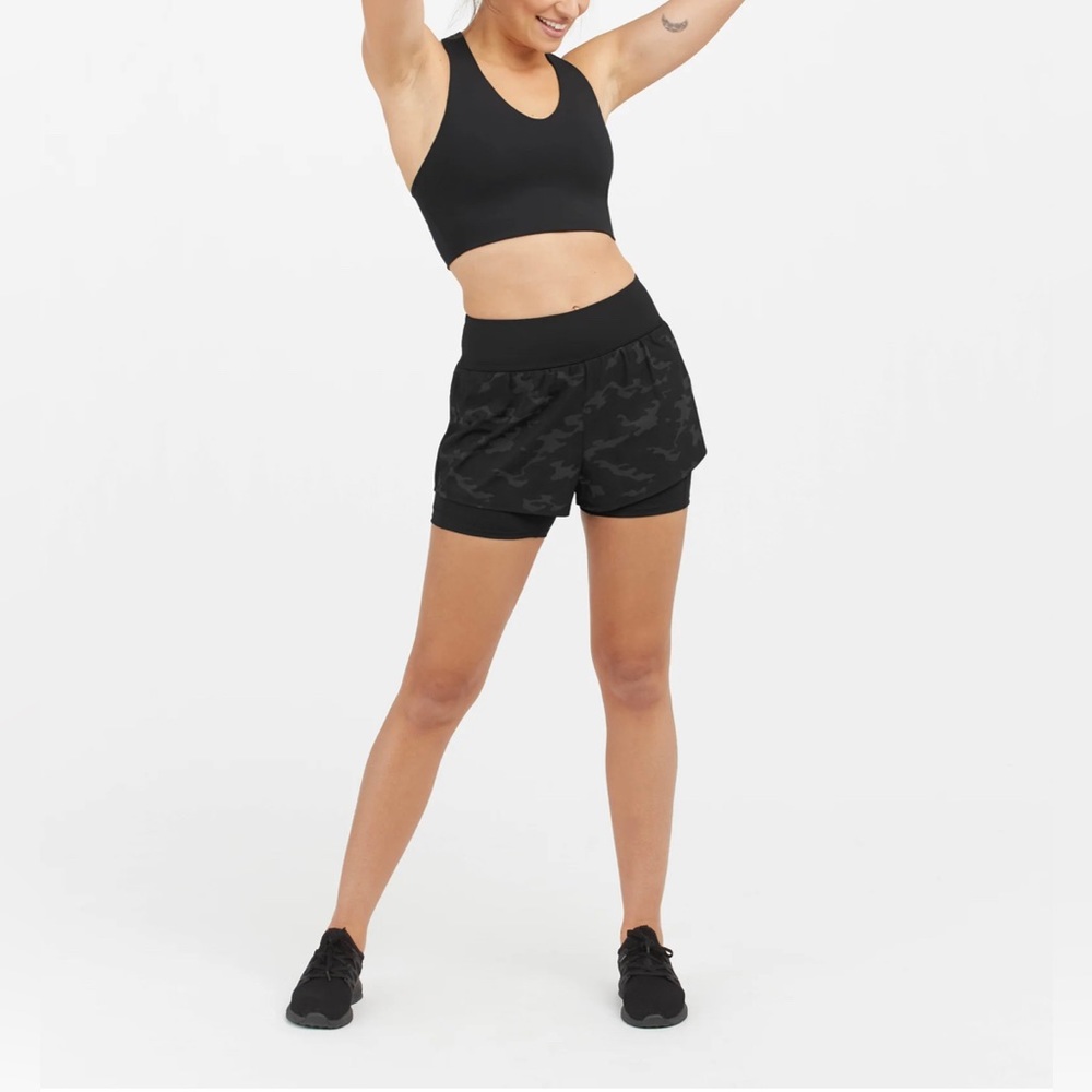 Spanx The Get Moving Short, Camo, NWT